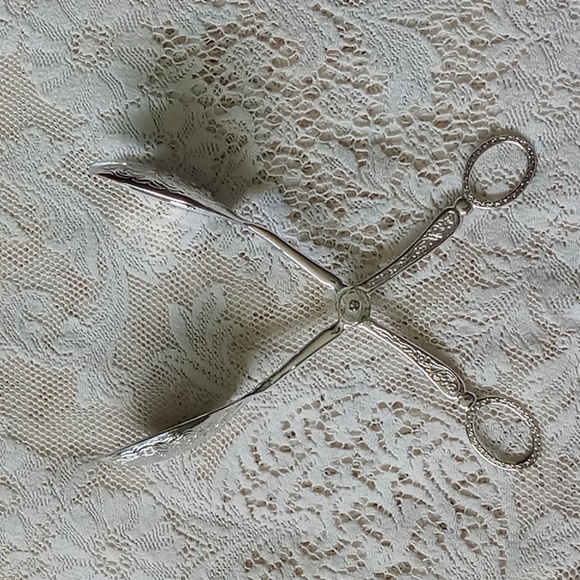 Vintage Silverplate Tongs Ornate Scissor Style Salad Servers - Picture 7 of 9